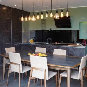 Rovinj. Stan na prvom katu kuće