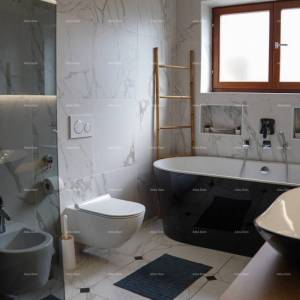 Rovinj. Stan na prvom katu kuće