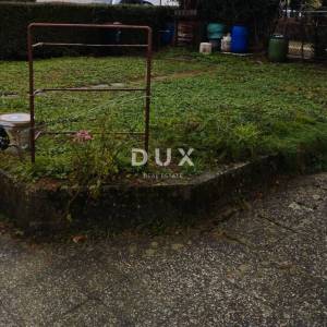 SAMOBOR - kuća s garažom + okućnica na odličnoj lokaciji! PRILIKA!