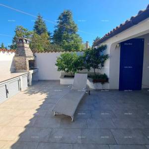 Samostojeća kuća s atrijem,  400 m od mora – Barbariga