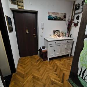 Sesvete-Selčina, stan 55m2 s balkonom, blizina svih sadržaja