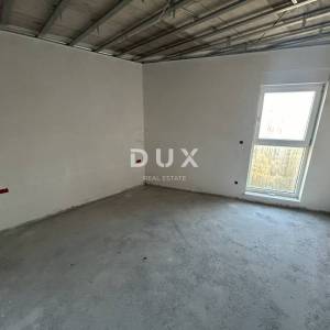 ŠIBENIK, VODICE – Novogradnja, lift, pogled na more, minutu od plaže