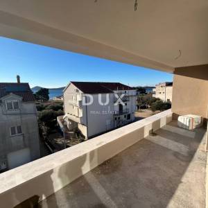 ŠIBENIK, VODICE – Penthouse s liftom, minutu od plaže