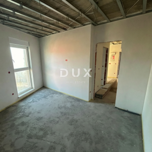 ŠIBENIK, VODICE – Penthouse, lift, pogled na more, 100m od plaže