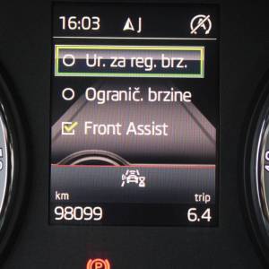 Škoda Karoq 2.0 TDi Spotrtline *LED, NAVIGACIJA, KAMERA*