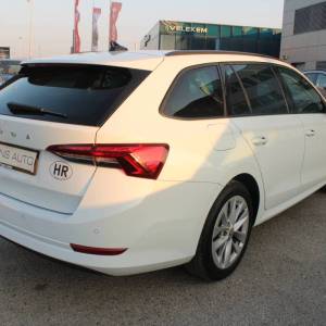 Škoda Octavia Combi 2.0 TDi DSG 150ks *LED, NAVIGACIJA*