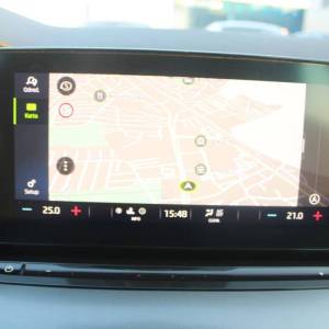 Škoda Octavia Combi 2.0 TDi DSG 150ks *LED, NAVIGACIJA*