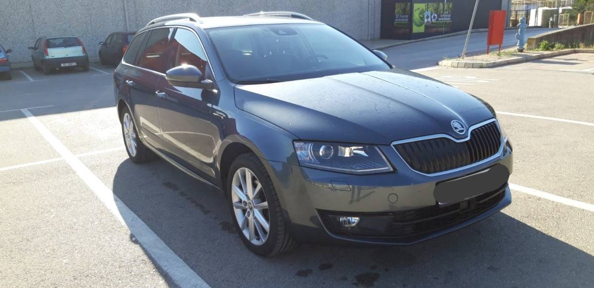 Škoda Octavia Combi 2,0 TDI DSG