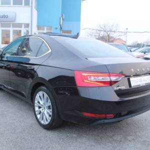 Škoda Superb 2.0 TDi DSG *LED, NAVIGACIJA, KAMERA*