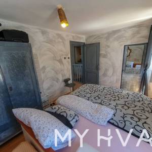 Skrivena kamena kuća u Jelsi