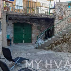 Skrivena kamena kuća u Vrbanju