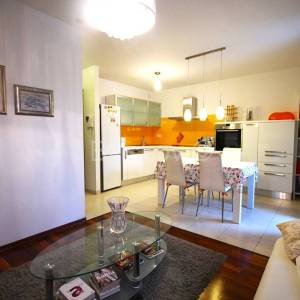 Split, Žnjan, prodaja 2soban stan, parking