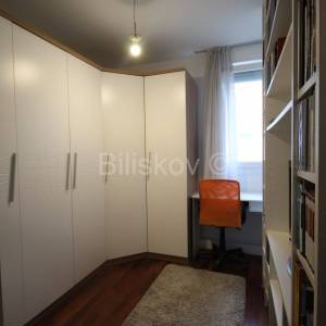 Split, Žnjan, prodaja 2soban stan, parking