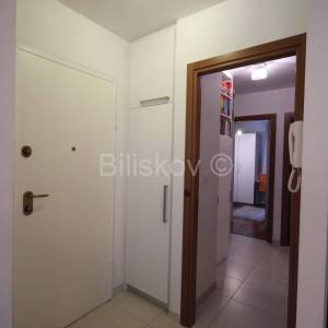 Split, Žnjan, prodaja 2soban stan, parking