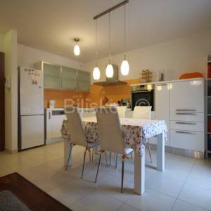 Split, Žnjan, prodaja 2soban stan, parking