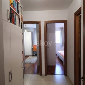 Split, Žnjan, prodaja 2soban stan, parking