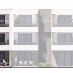 Stan na atraktivnoj lokaciji sa parkirnim mjestom i ostavom - stan B/Z1, Premanturska cesta