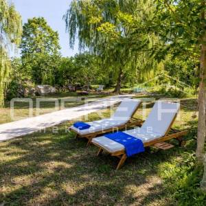 Stan na samoj obali Baćinkih jezera, Baćina, Ploče