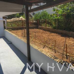 Stan sa vrtom u gradu Hvaru