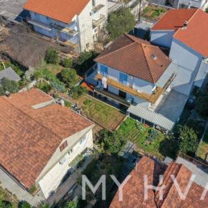 Stan sa vrtom u gradu Hvaru