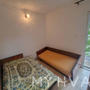 Stan u kući prvi red do mora