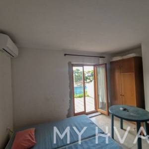 Stan u kući prvi red do mora