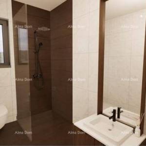 Stan u Ližnjanu, 1000 m od mora, s terasom i parkirnim mjestom