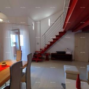 Stan, Valbandon, s 2 parkinga i dvorištem.