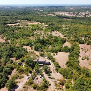 Stancija kod Vodnjana! Veliki teren 7154 M2!!