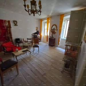 Stara kamena kuća u centru Vodnjana – autentična istarska nekretnina