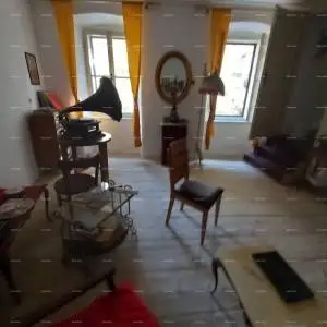 Stara kamena kuća u centru Vodnjana – autentična istarska nekretnina