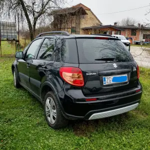 Suzuki SX4 1.9 DDIS - 3.700 €