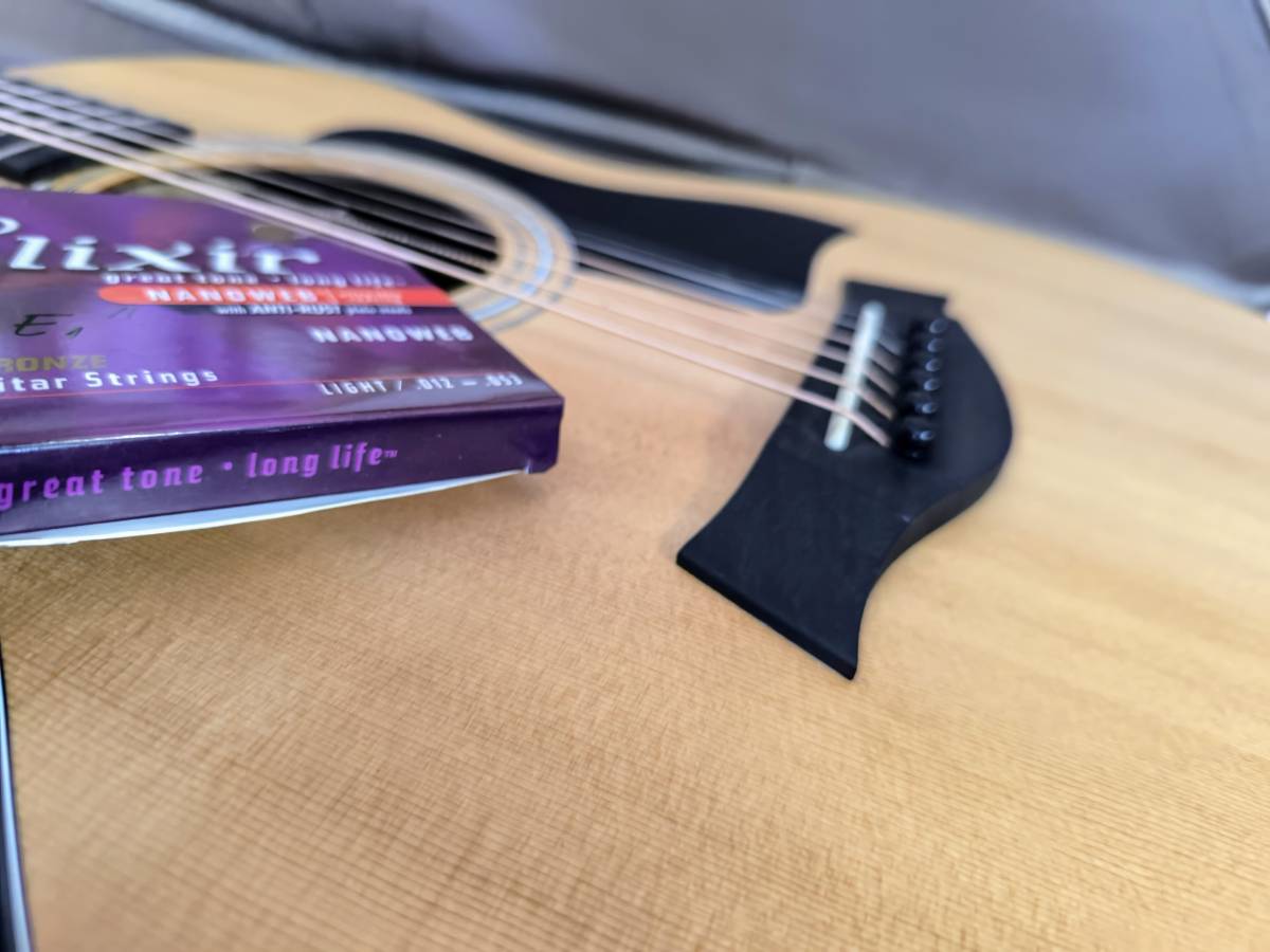 Taylor 114e gitara, top, torba