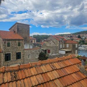 Tradicionalna dalmatinska kuća na atraktivnoj lokaciji