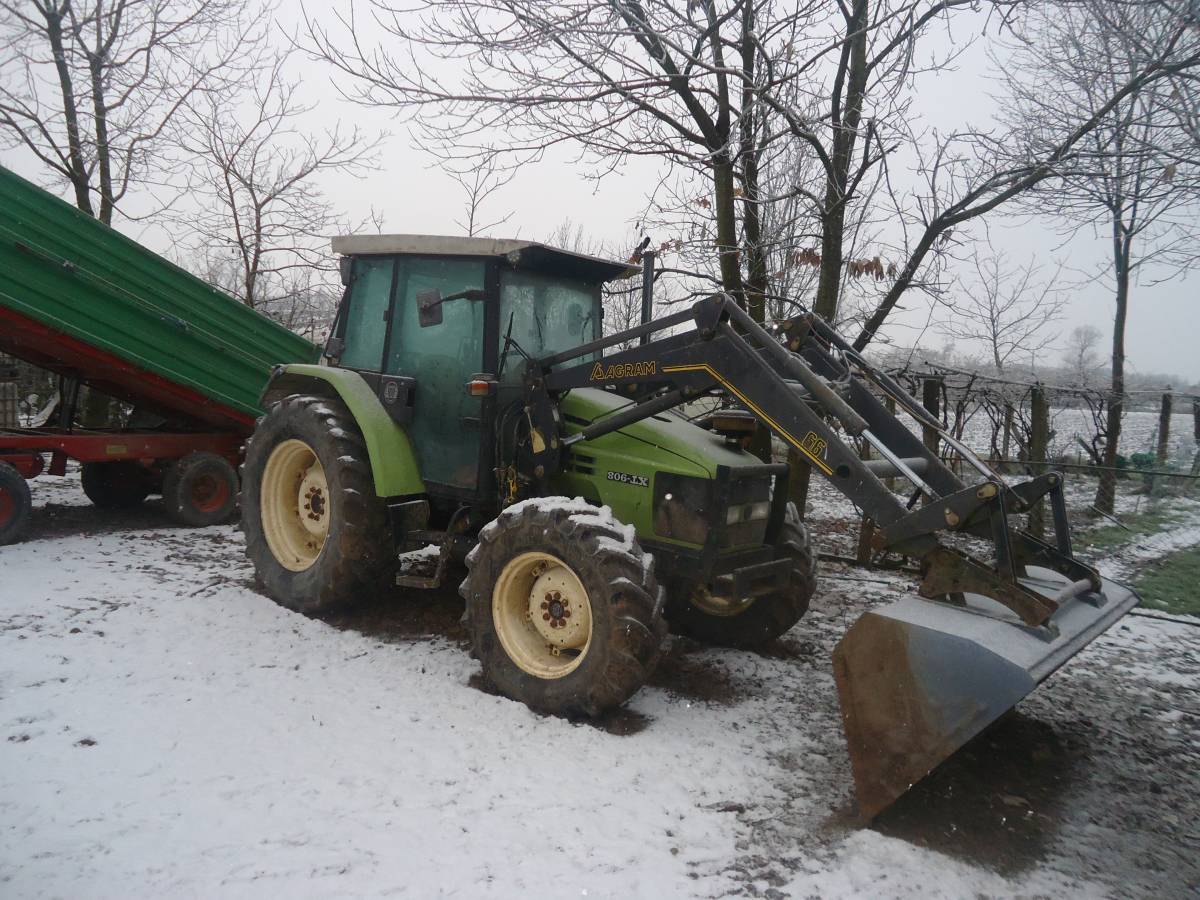 TRAKTOR HURLIMAN H908T  Z UTOVARIVAČEM