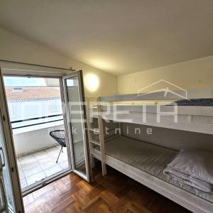 Ugodan trosobni stan nadomak plaže – Kaštel Štafilić, 71 m2