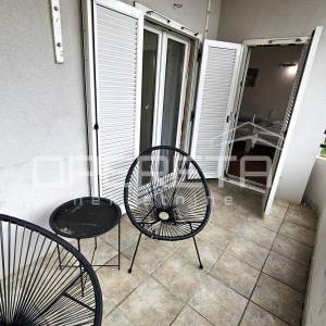 Ugodan trosobni stan nadomak plaže – Kaštel Štafilić, 71 m2