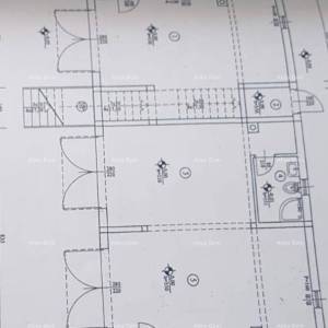 Umag. Lijepa kuća sa šest apartmana.