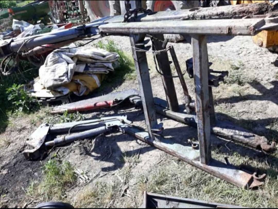 Utovarivač za MF 3065