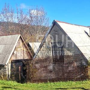 Velebit, Lika, Krasno polje, samostojeća starina