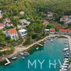 Veliko građevinsko zemljište u Basini