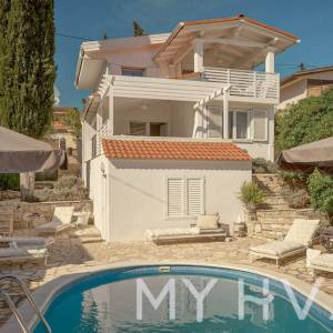 Vila s bazenom u Vrboskoj