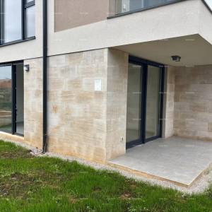 VOLME - Prodaja stana sa vrtom i parkirnim mjestom, u novom stambenom projektu AM4