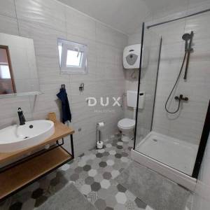 VRSI, ZUKVE - Prilika! Kuća s 4 apartmana 100 metara od mora!