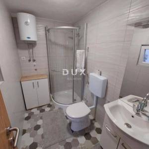 VRSI, ZUKVE - Prilika! Kuća s 4 apartmana 100 metara od mora!