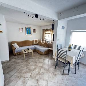 VRSI, ZUKVE - Prilika! Kuća s 4 apartmana 100 metara od mora!