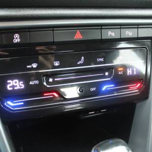 VW T-Roc 2.0 TDi DSG *NAVIGACIJA, KAMERA*