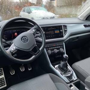 VW T-Roc R-LINE 2.0 TDI SCR Tvornička garancija 06.2026.