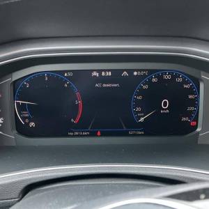 VW T-Roc R-LINE 2.0 TDI SCR Tvornička garancija 06.2026.