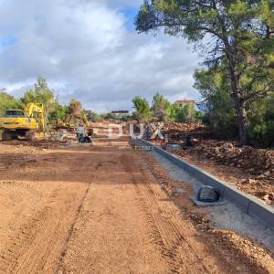 ZADAR, BELAFUŽA - Zemljište u poslovnoj zoni! Prilika za investiciju!